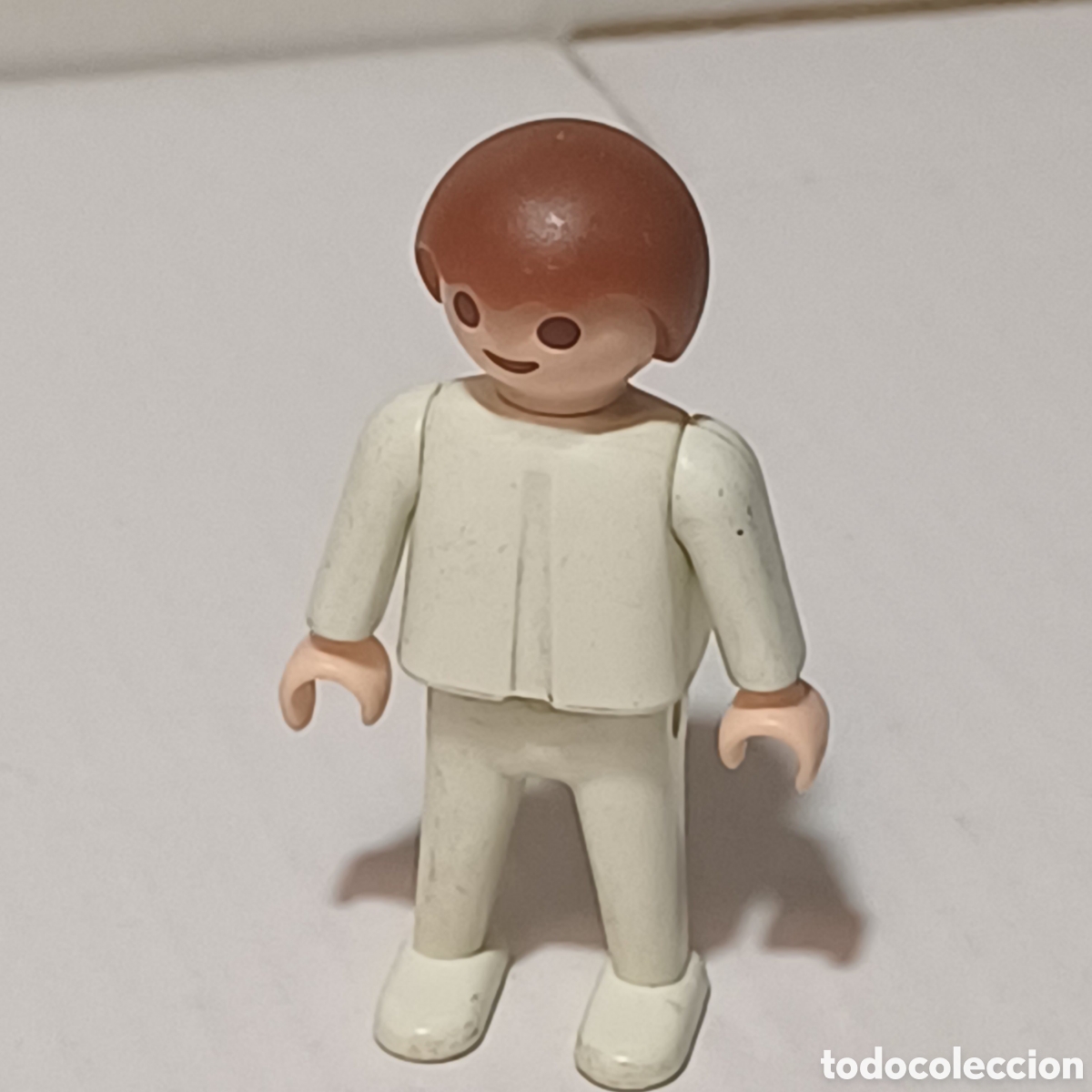 Playmobil: Figura Playmobil ni&ntilde;o torso blanco piernas blancas