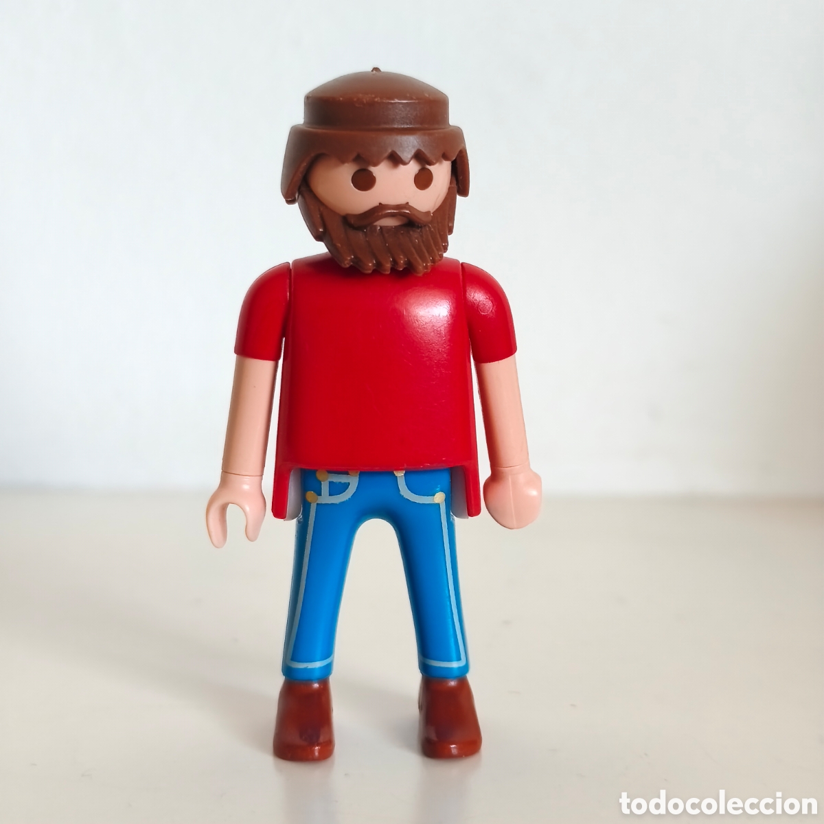 Playmobil: Playmobil, figura hombre con barba, camiseta roja y tejanos