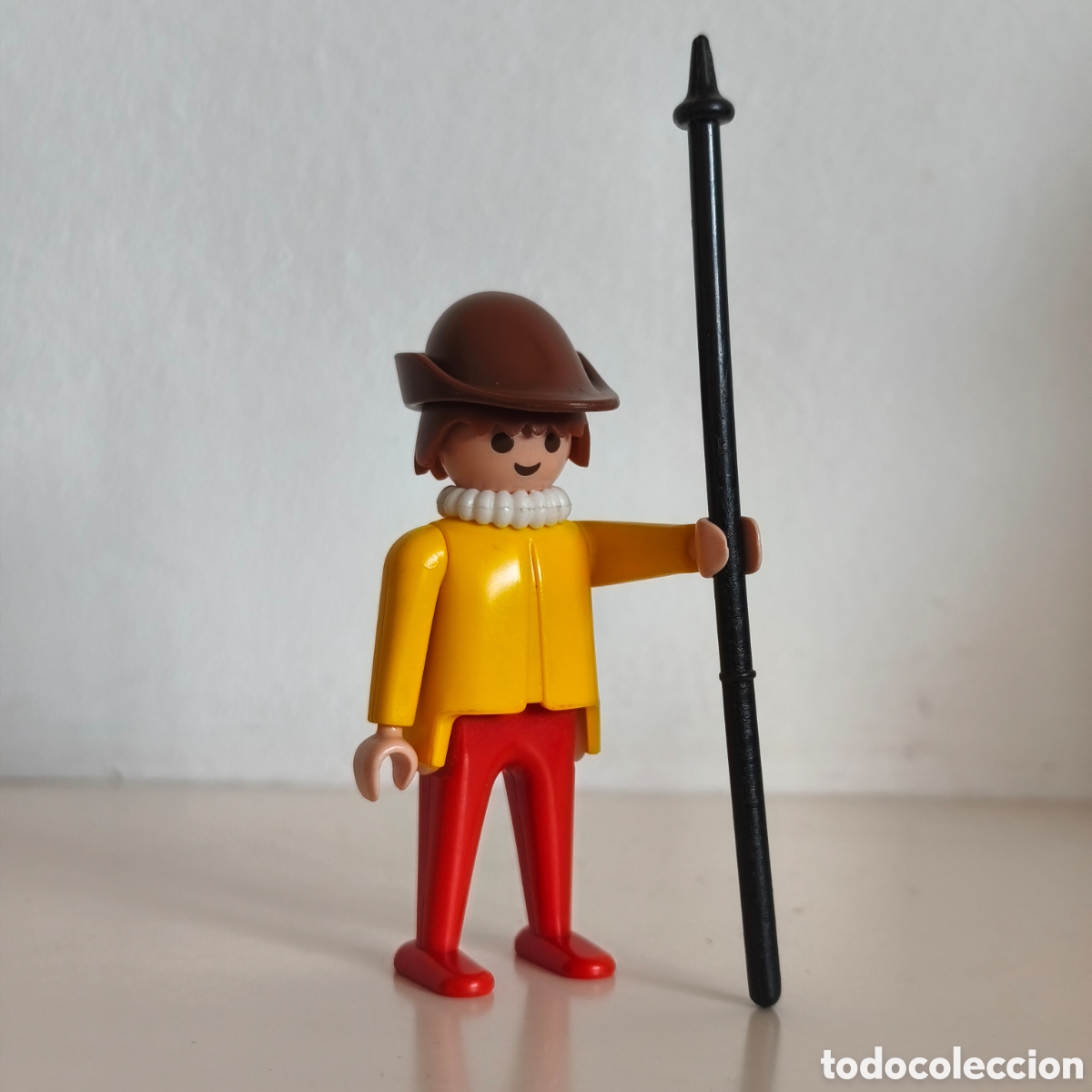 Playmobil: Playmobil, soldado con vestido amarillo medieval
