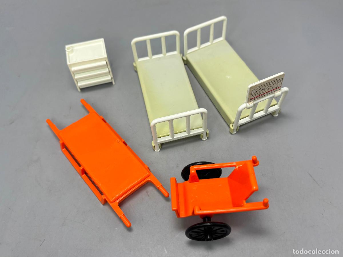 Playmobil: Playmobil 3490 camilla silla rueda marcas uso mesita con camas