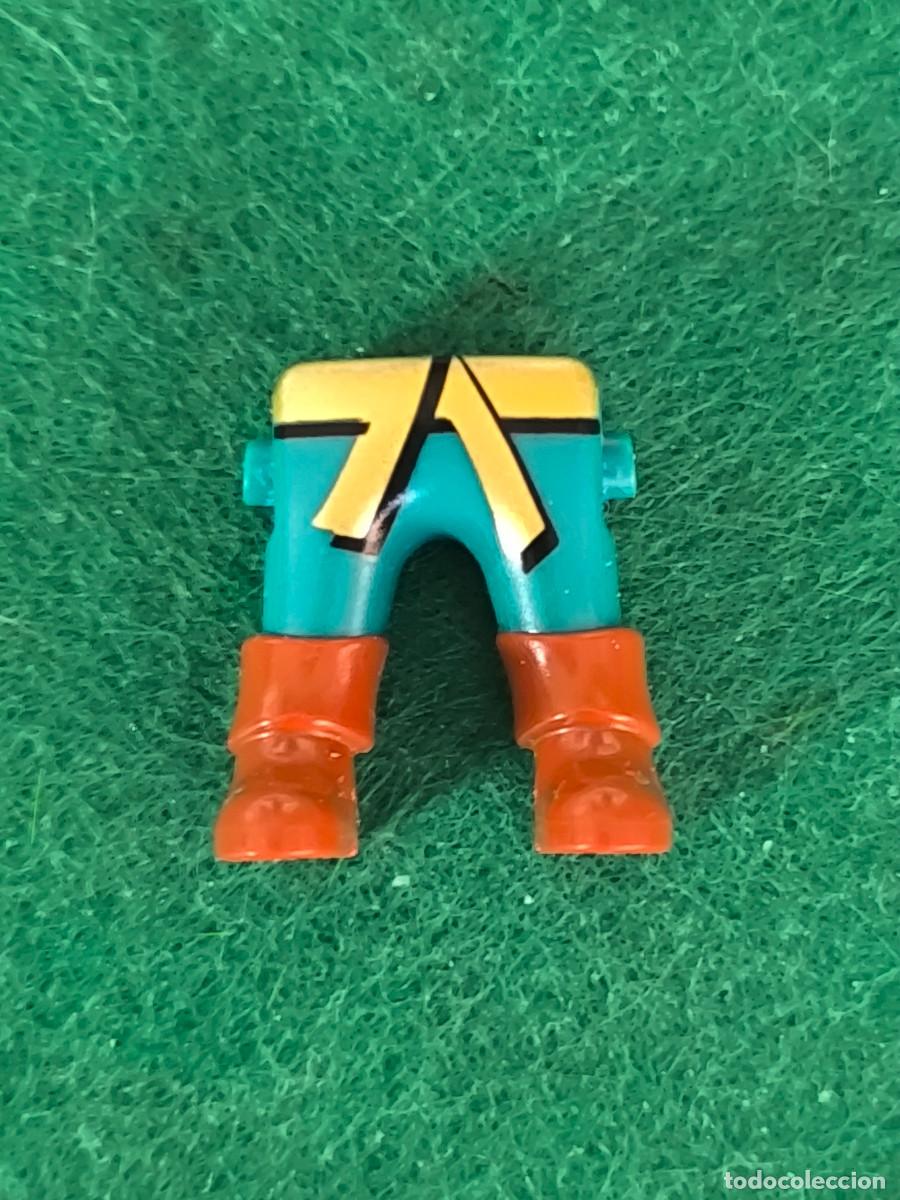 Playmobil: Playmobil piernas verdes botas marr&oacute;n para enano medieval vikingos orcos elfos romanos b&aacute;rbaros