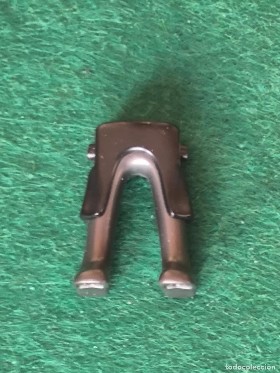 Playmobil: Playmobil piernas fald&oacute;n negro armadura antracita vikingos medieval romanos b&aacute;rbaros piratas