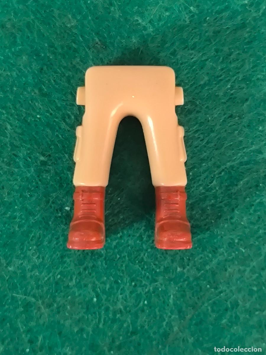 Playmobil: Playmobil piernas camel botas militares marr&oacute;n bolsos laterales explorador ej&eacute;rcito