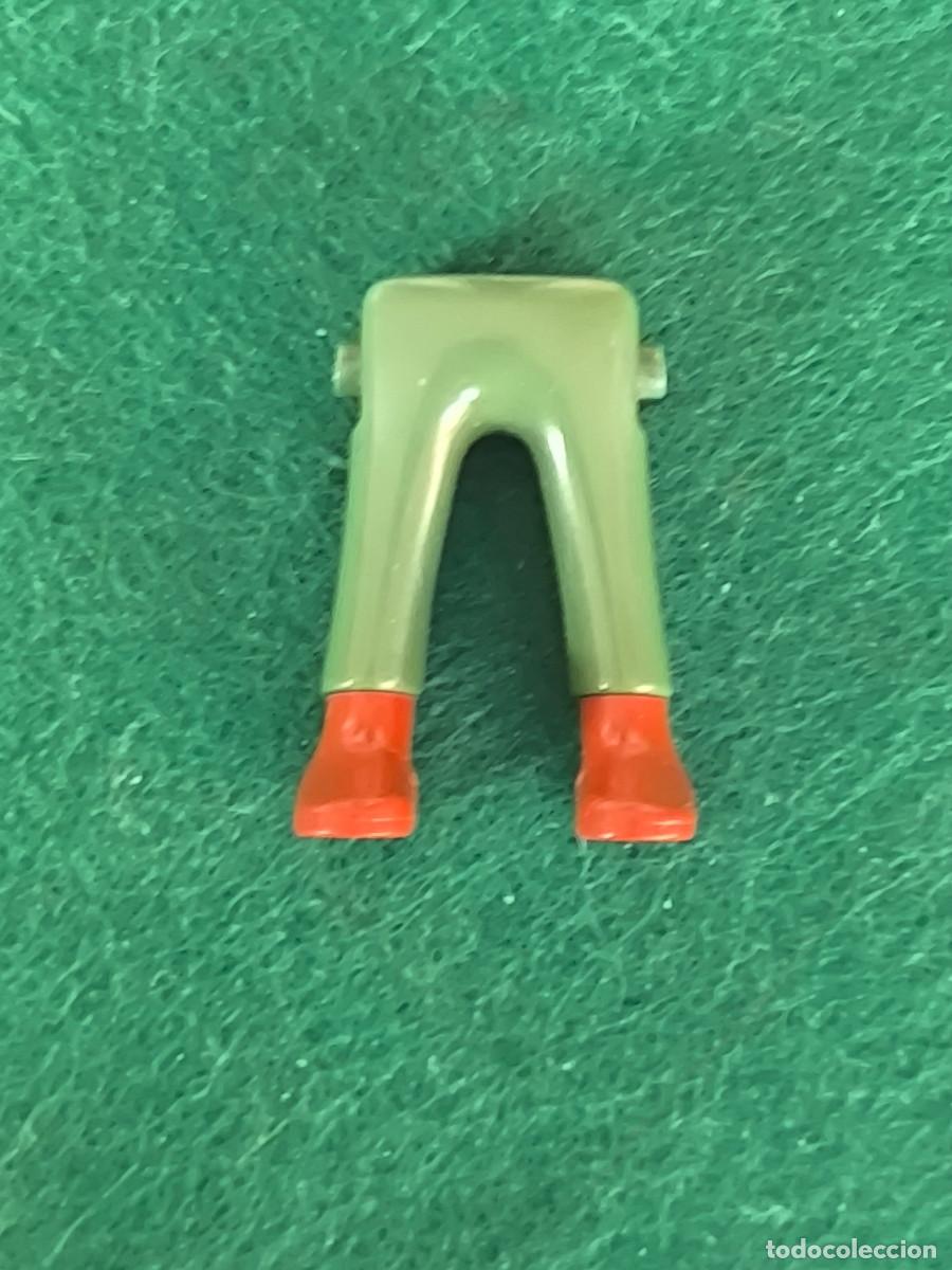 Playmobil: Playmobil piernas verde oscuro cazador botita marr&oacute;n oeste nordistas sudistas victoriano pirata city