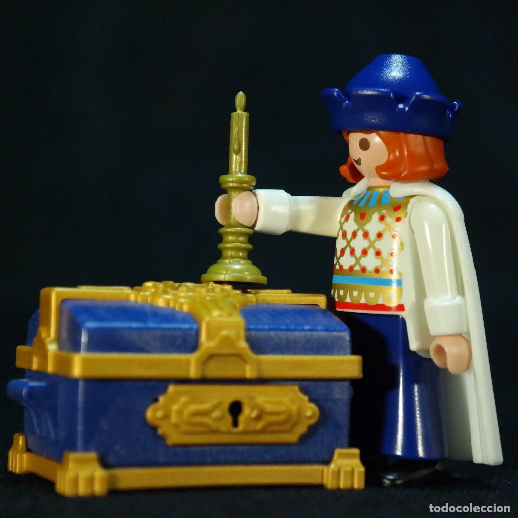 Playmobil: Playmobil caballero con cofre ☼