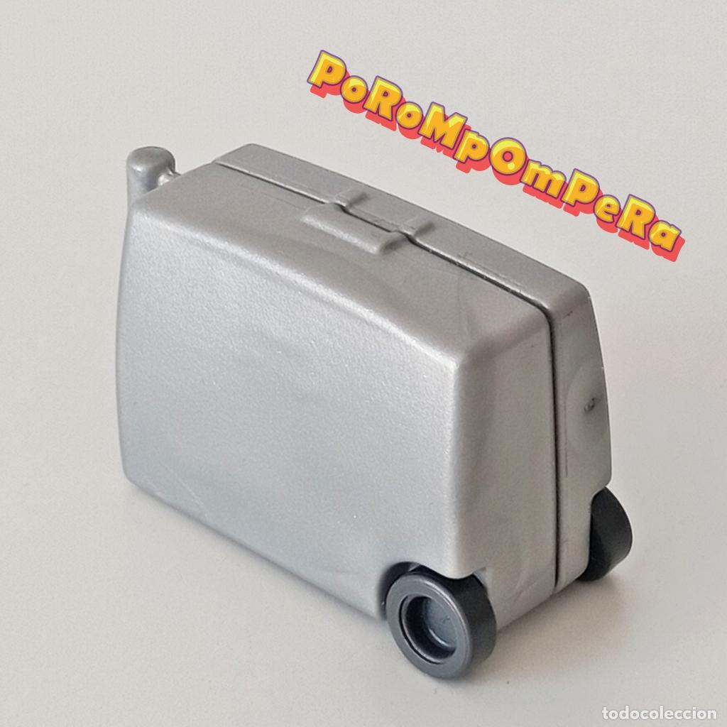 Playmobil: PLAYMOBIL MALETA DE VIAJE CON RUEDAS GRANDE GRIS PLATEADA EQUIPAJE TROLLEY S2