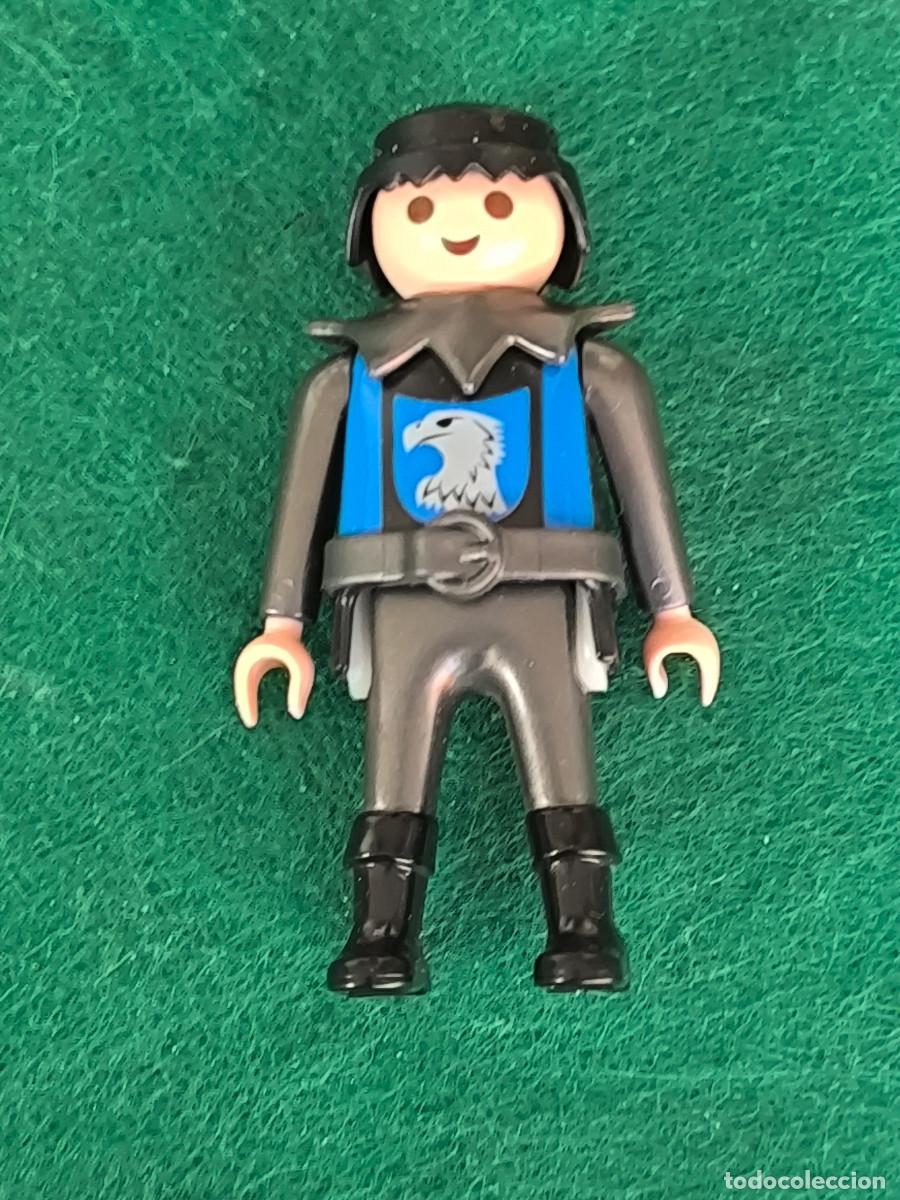 Playmobil: playmobil caballero medieval azul negro halc&oacute;n blanco cintur&oacute;n cuello antracita plateado vikingos