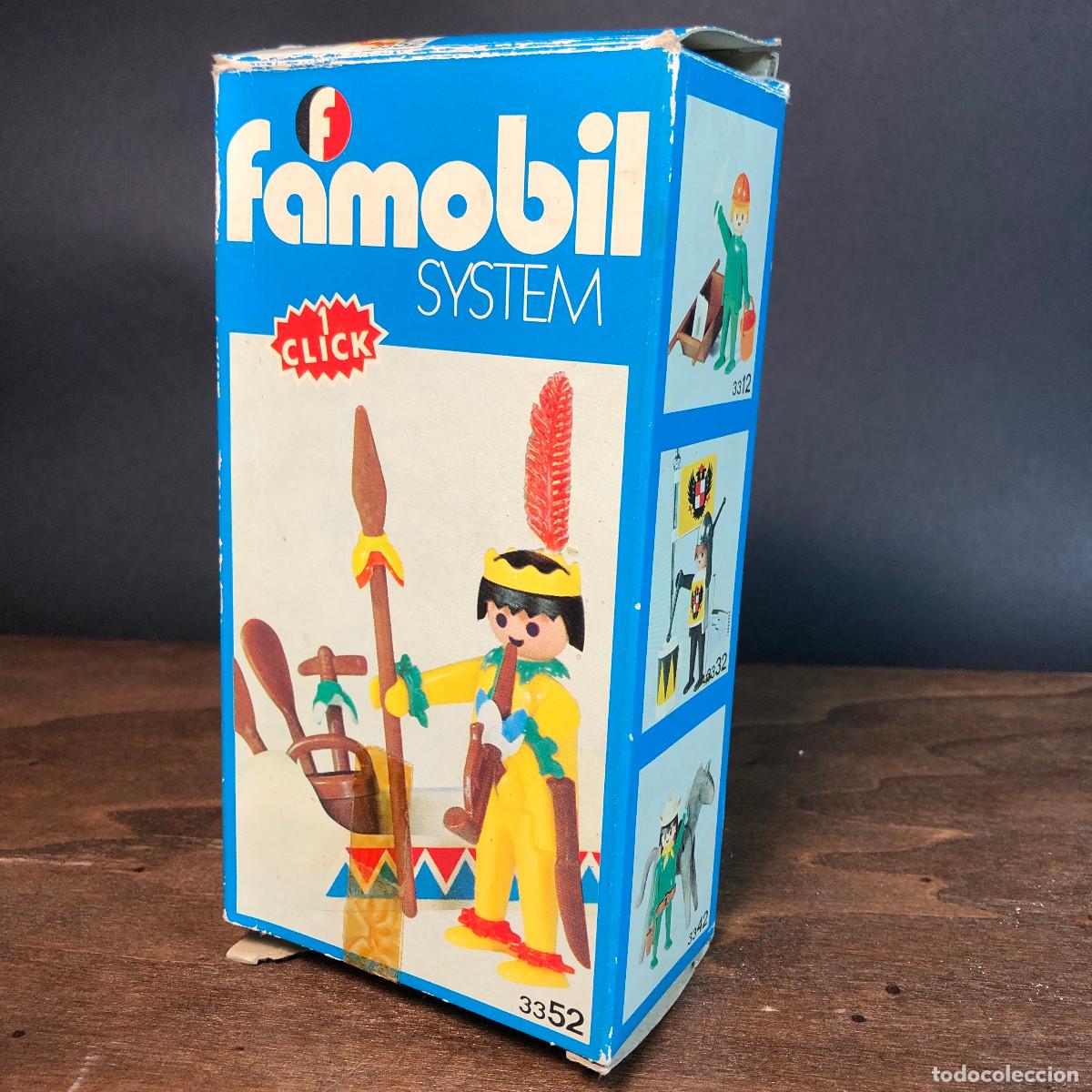 Playmobil: Indio con canoa, caja y piezas sueltas. Famobil a&ntilde;os 70 Ref. 3352