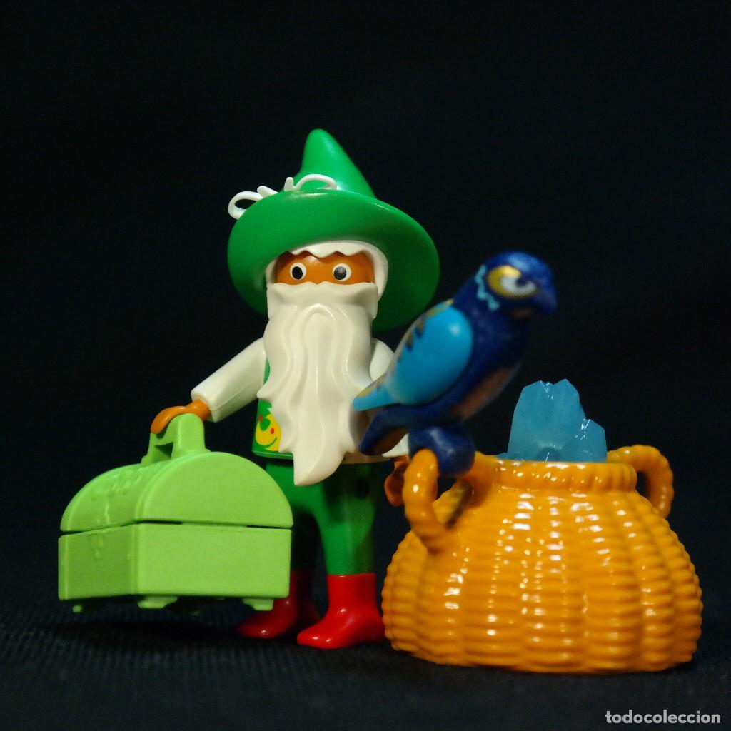 Playmobil: Playmobil gnomo con canasta y halcon ☼
