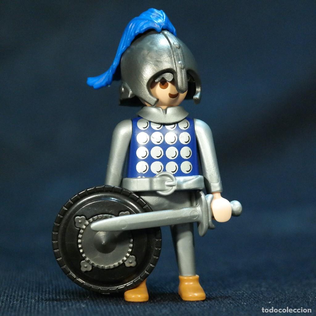 Playmobil: Playmobil caballero medieval con pluma azul ☼