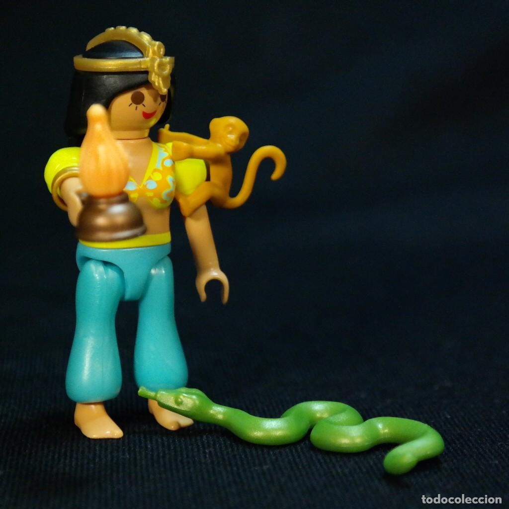 Playmobil: Playmobil mujer india con serpiente ☼