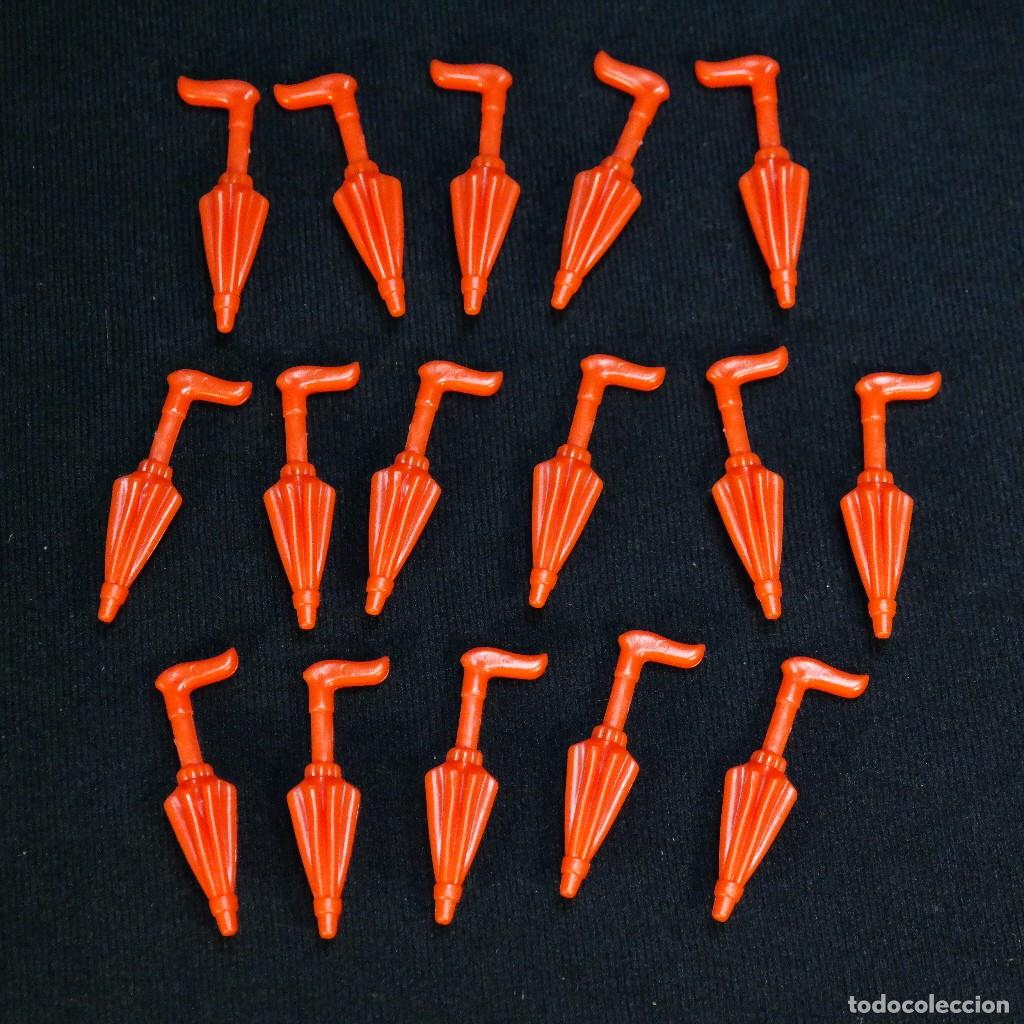 Playmobil: Playmobil muchos paraguas rojos ☼