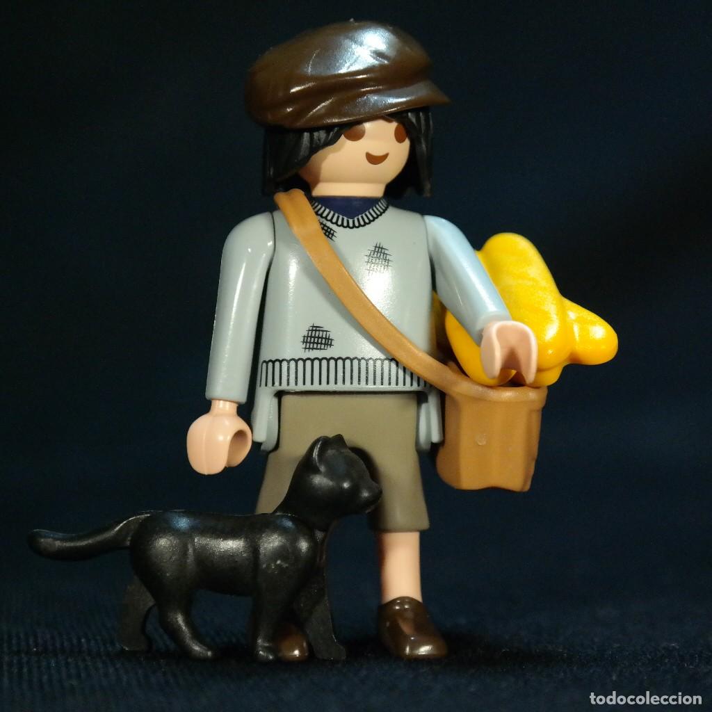 Playmobil: Playmobil hombre con boina pan y gato ☼