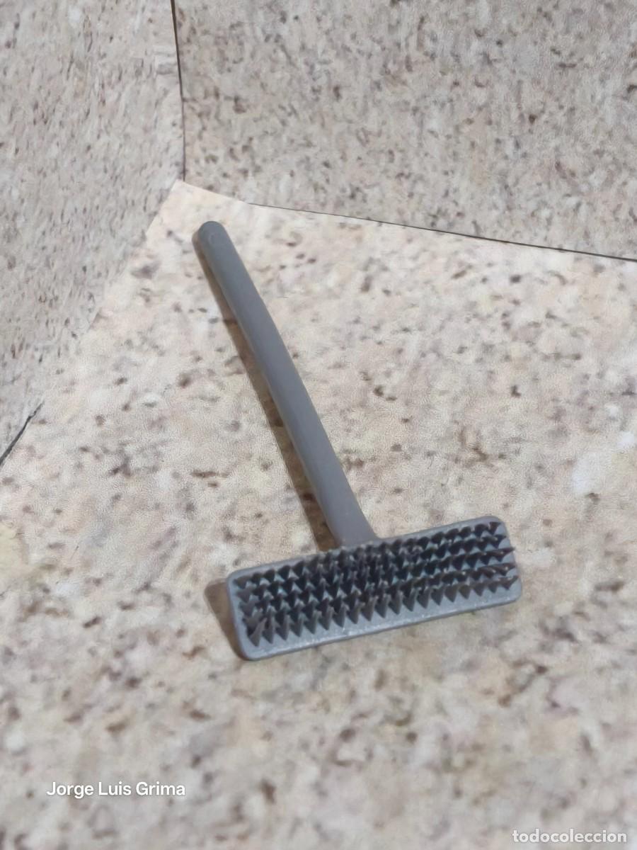 Playmobil: PLAYMOBIL ESCOB&Oacute;N ESCOBA REF. 30097000 JUEGOS 3777 3004 3994 3196 3833 5720 4060 4083 4084 4089 4180