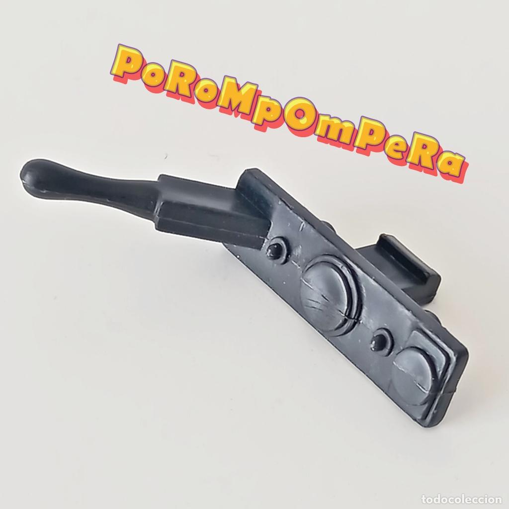 Playmobil: PLAYMOBIL MANDO CONTROL HELIC&Oacute;PTERO &Eacute;POCA 3144 3247 PALANCA JOYSTICK DIRECCI&Oacute;N S7