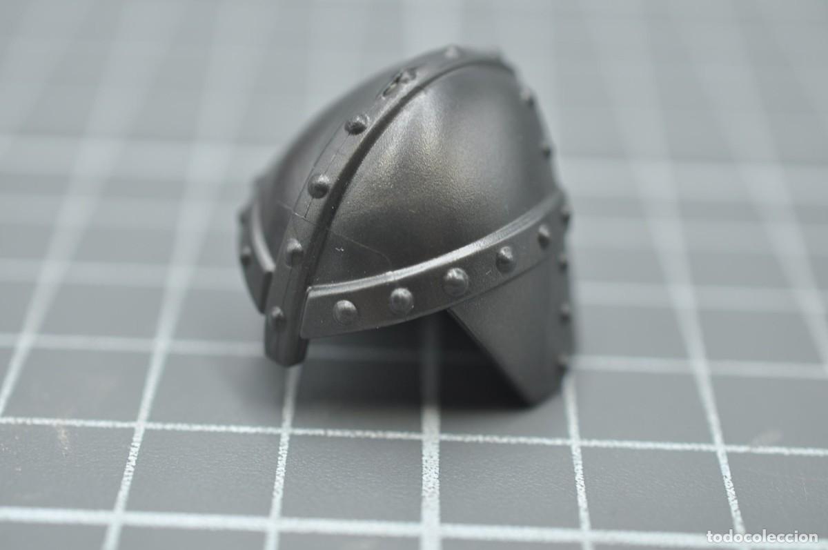 Playmobil: cj1409 PLAYMOBIL, CASCO YELMO MEDIEVAL GRIS OSCURO 4866,4869,4873,5978,6002,6004,6156,6383,6627,7024