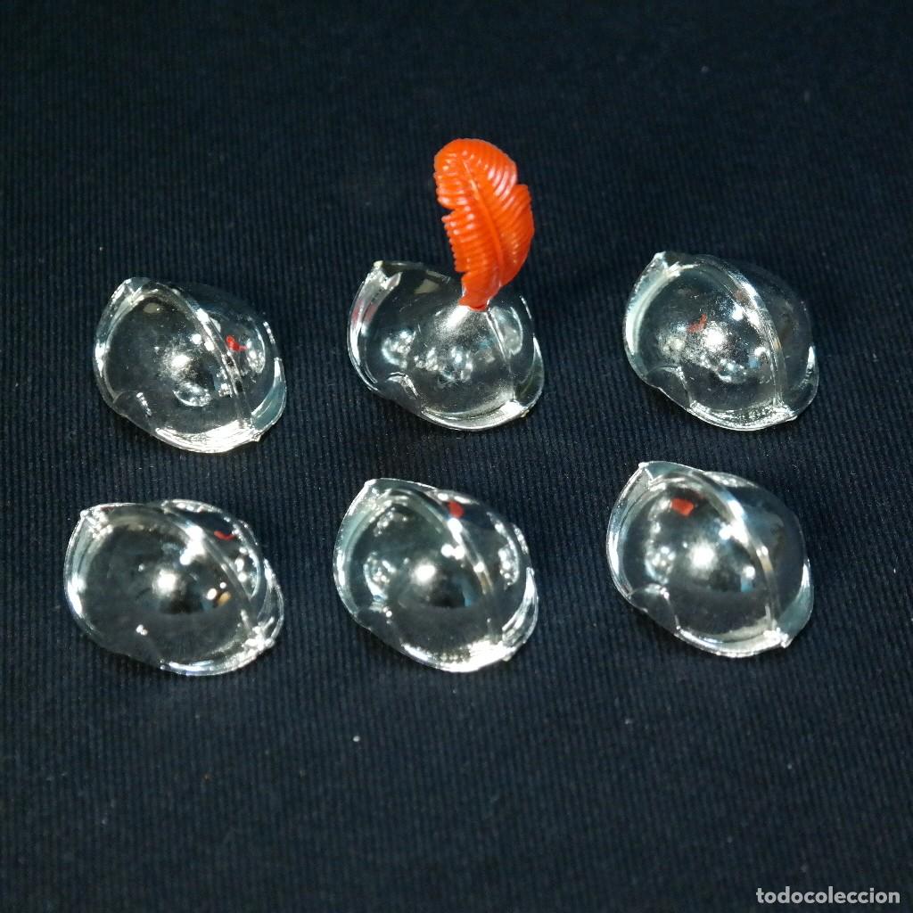 Playmobil: Playmobil cascos cromados en excelente estado ☼
