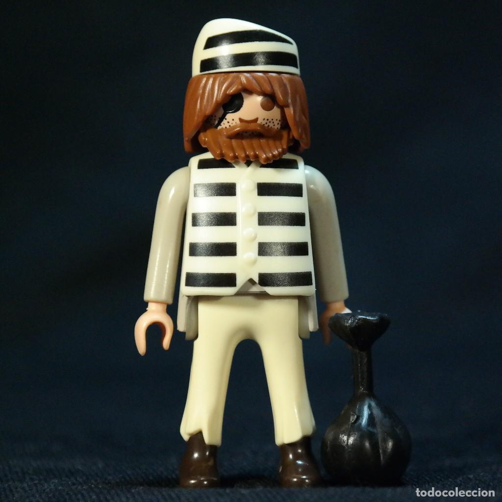 Playmobil: Playmobil preso con bolsa negra☼