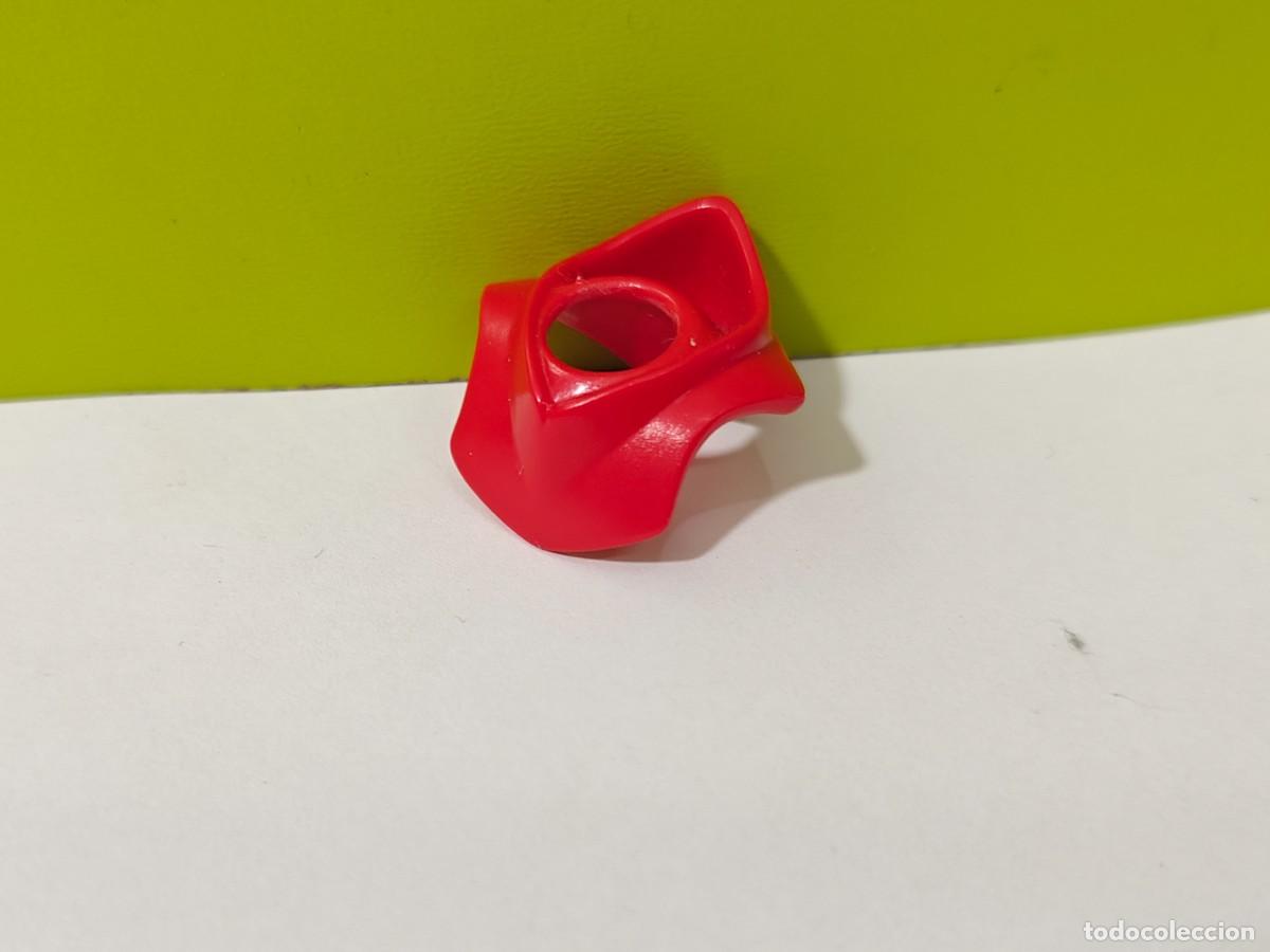 Playmobil: playmobil cuello con capucha rojo, medieval, vikingos, bel&eacute;n, piratas, victoriano, oeste, city....