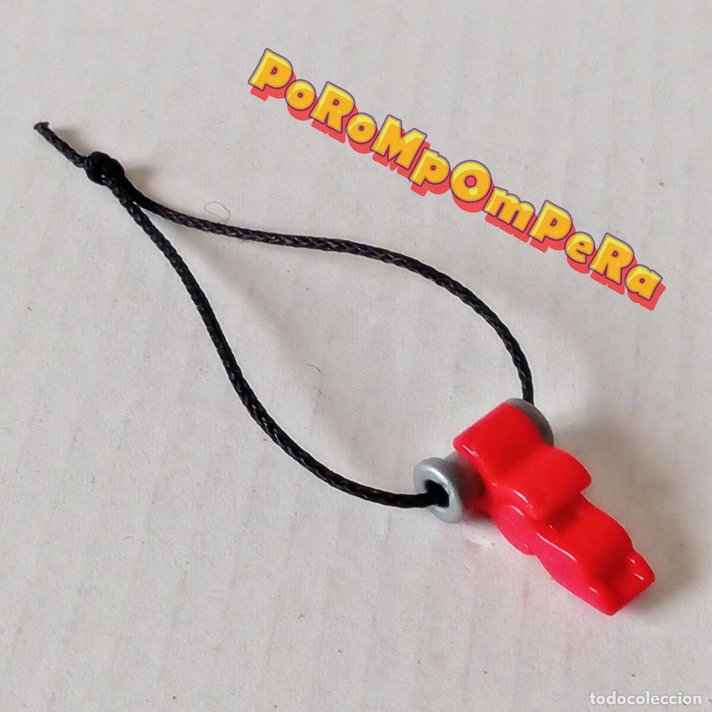 Playmobil: PLAYMOBIL SILBATO ROJO CON ENGANCHE Y CUERDA CUELLO &Aacute;RBITRO F&Uacute;TBOL DEPORTE - SET/S POR DETERMINAR K9