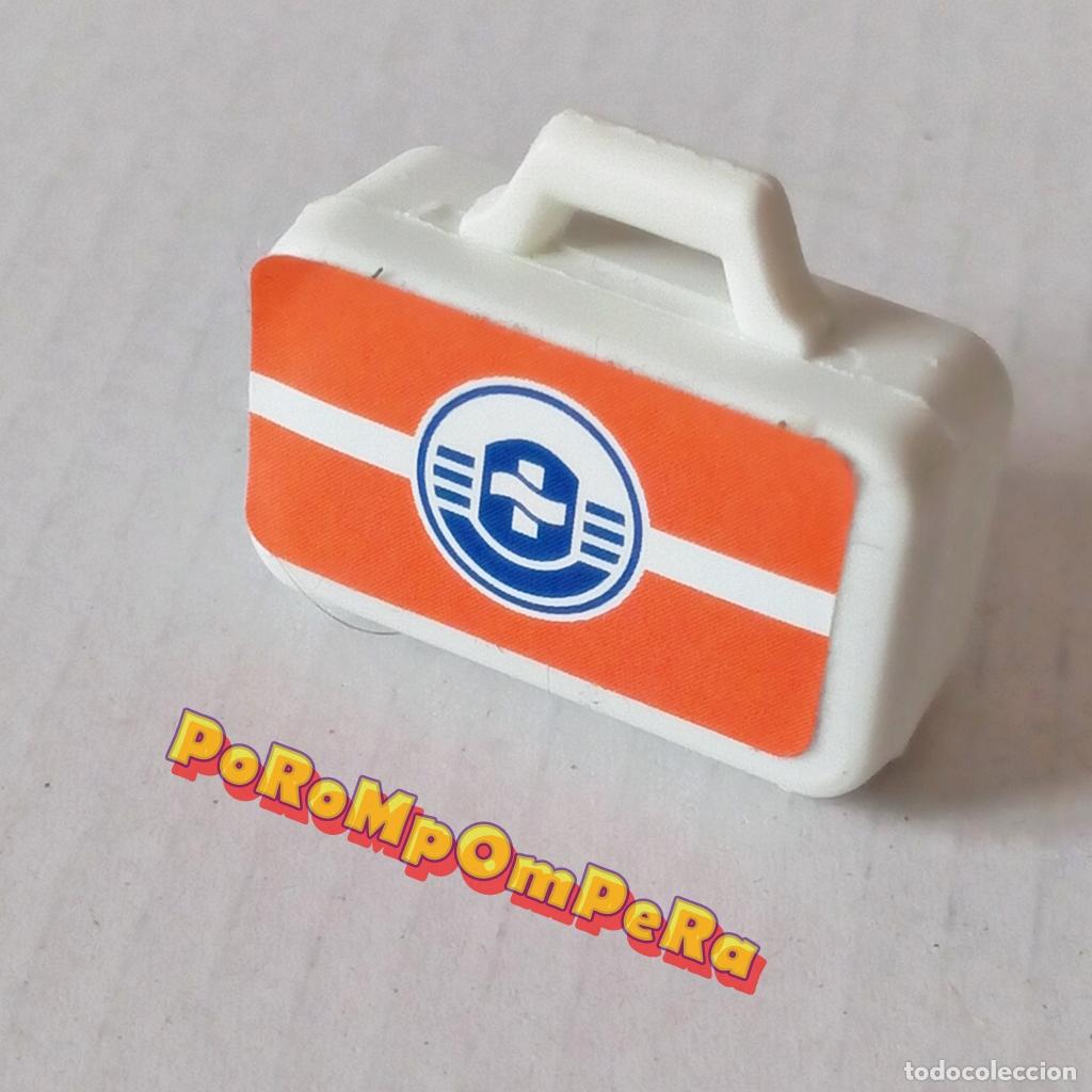 Playmobil: PLAYMOBIL MALET&Iacute;N M&Eacute;DICO BLANCO + COMPARTIMENTO INTERIOR HOSPITAL HELIC&Oacute;PTERO AMBULANCIA DOCTOR R9