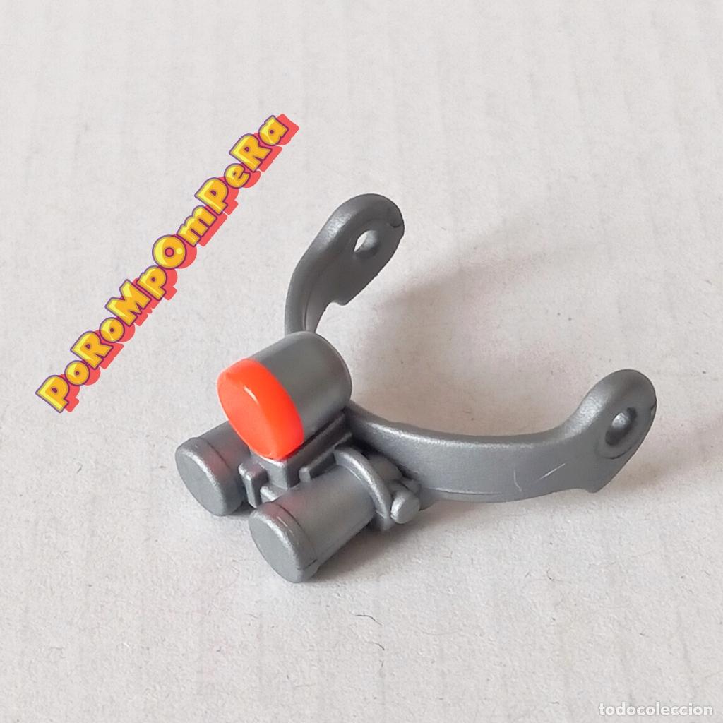 Playmobil: PLAYMOBIL VISOR PLATEADO CON LUZ NARANJA PARA CASCO TOP AGENTS 5297 R9