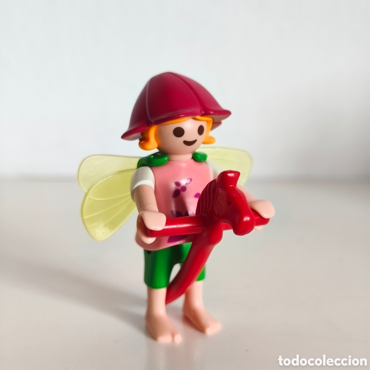 Playmobil: Playmobil, ni&ntilde;a hada con caballito de madera, gorro flor y alas