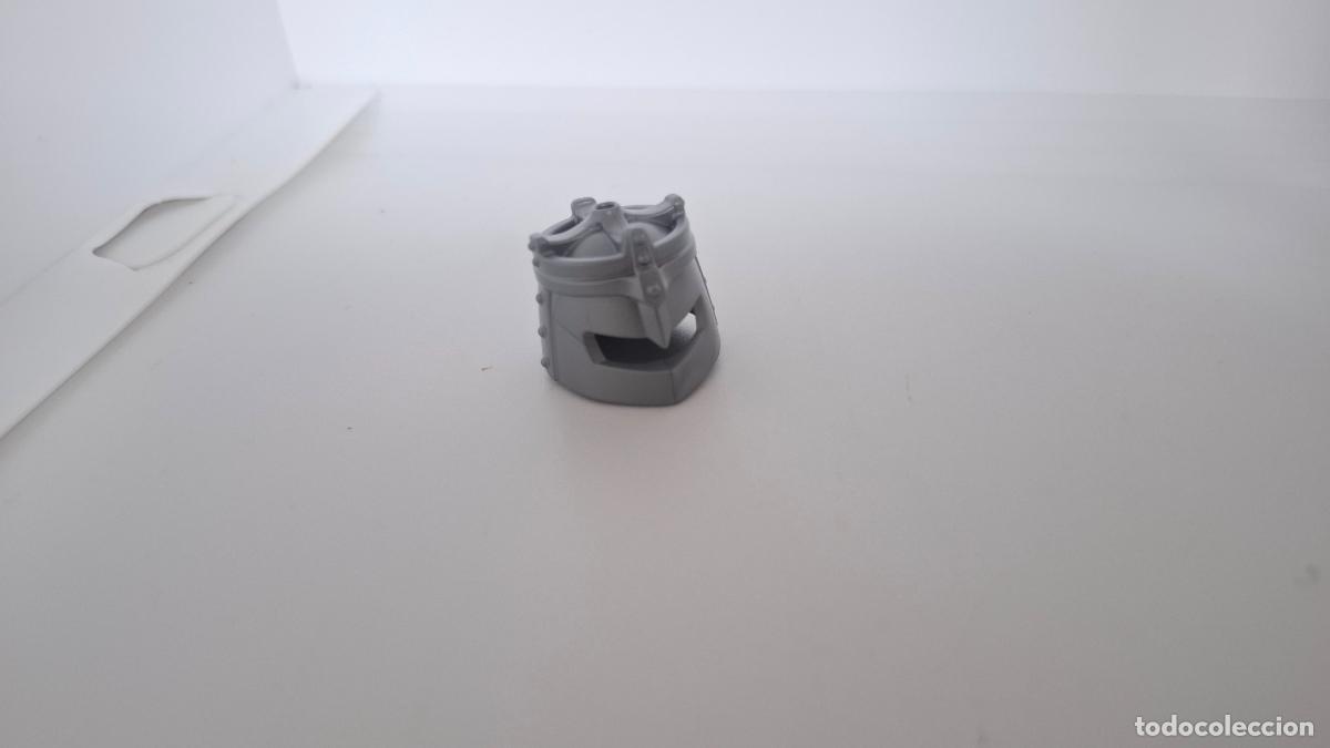 Playmobil: PLAYMOBIL CASCO MEDIEVAL SOLDADO GRIS PARA PLUMA GUERRERO