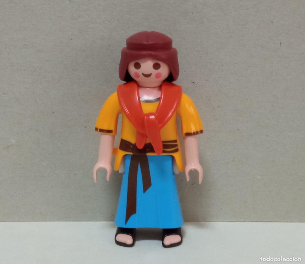 Playmobil: Playmobil - Figura Personaje Aldeana Vaquera