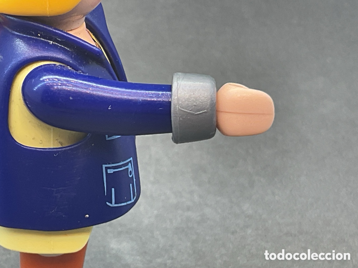 Playmobil: ACCESORIO PLAYMOBIL. PU&Ntilde;O, MANGUITO, MU&Ntilde;EQUERA. REF PILOTOS, POLICIAS, SOLDADOS, ETC