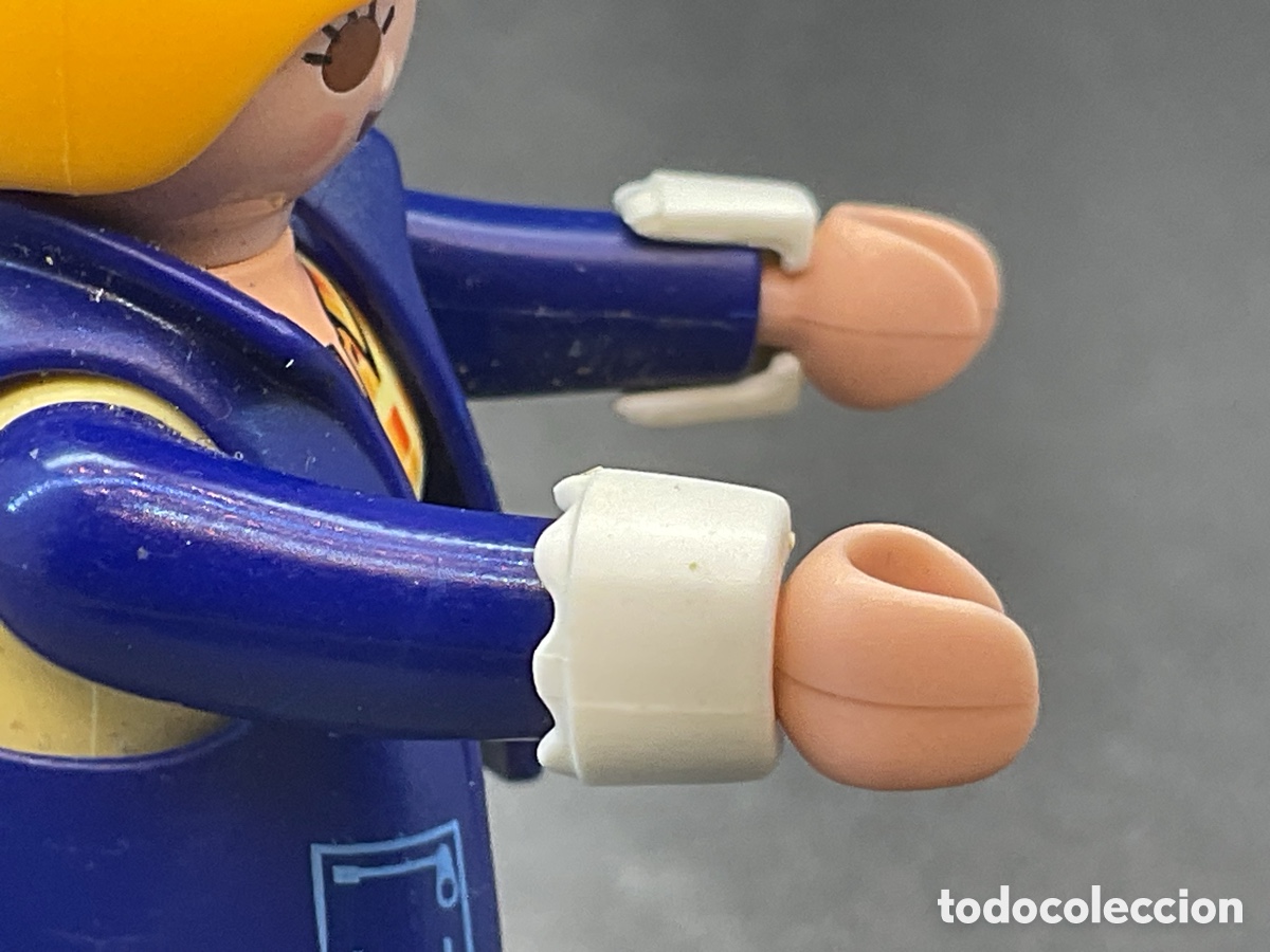 Playmobil: ACCESORIO PLAYMOBIL. PAREJA DE PU&Ntilde;OS, MANGUITOS, MU&Ntilde;EQUERAS. REF PILOTOS, POLICIAS, SOLDADOS, ETC