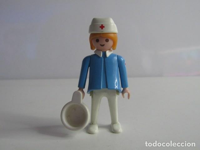 Playmobil: DIFICIL ENFERMERA ESPECIAL DE FAMOBIL 1&ordf; &Eacute;POCA PLAYMOBIL