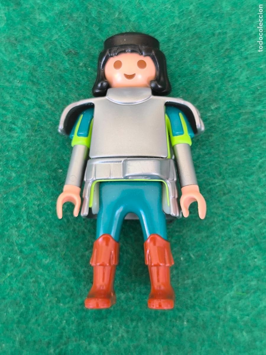Playmobil: Playmobil figura medieval guerrero elfo verde armaduras plata medieval orcos enanos vikingos romano