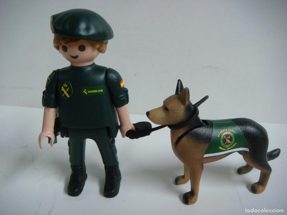 Playmobil: FIGURA DE PLAYMOVIL DE UN GUARDIA CIVIL CON SU PERRO-CAJ-N&ordm;-1