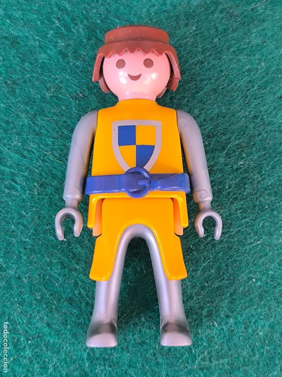 Playmobil: playmobil figura caballero medieval amarillo azul plateado castillo torneo vikingos b&aacute;rbaros romanos