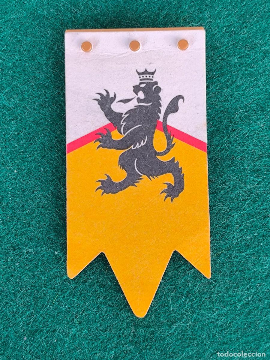 Playmobil: playmobil pend&oacute;n estandarte bandera castillo medieval torneo le&oacute;n rampante negro amarillo blanco