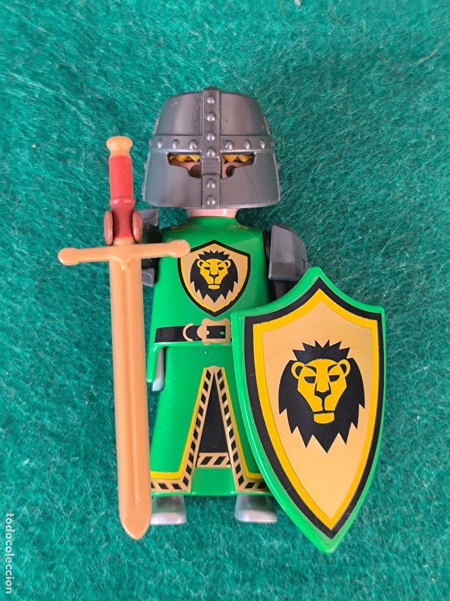 Playmobil: playmobil caballero medieval rey verde le&oacute;n dorado espada claymore escudo yelmo antracita (fotos)
