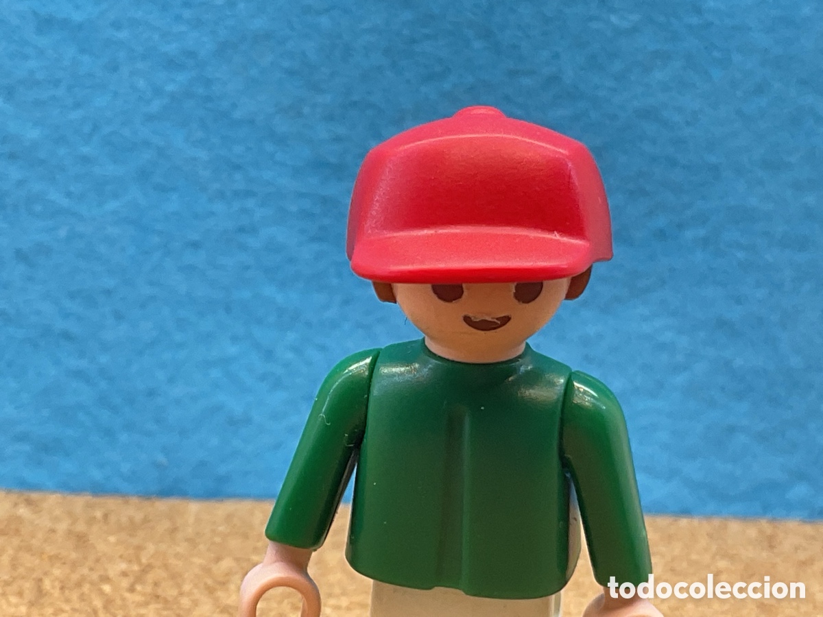 Playmobil: Accesorio Playmobil. Gorra Roja Visera Ni&ntilde;os.