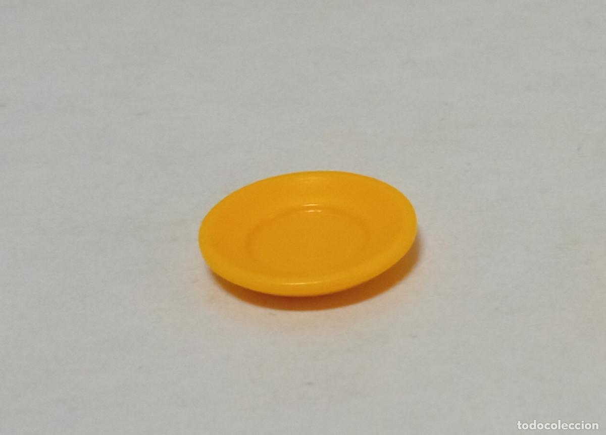 Playmobil: Playmobil - Plato Peque&ntilde;o Color Amarillo