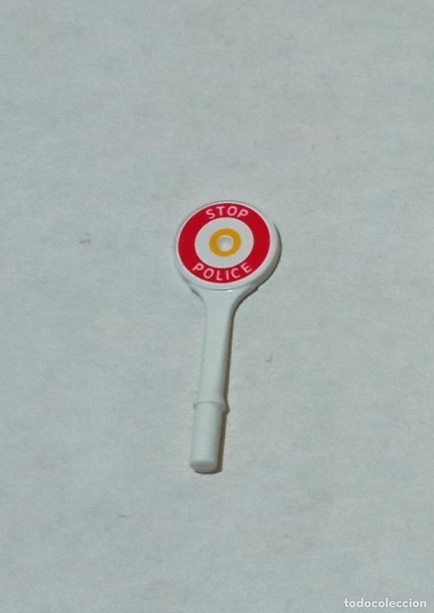 Playmobil: Playmobil - Paleta Se&ntilde;al de Mano Tr&aacute;fico Paso Plicia STOP