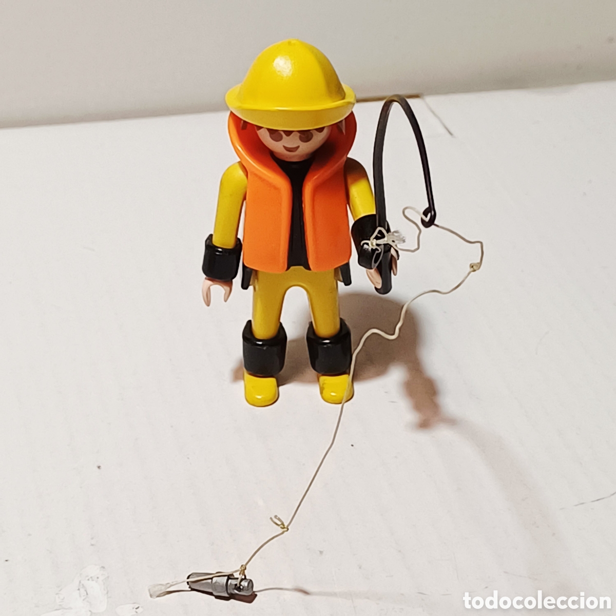 Playmobil: Figura Playmobil pescador marinero lancha ca&ntilde;a negra ref. 3347