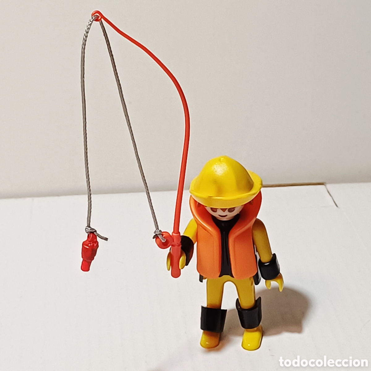 Playmobil: Figura Playmobil pescador marinero lancha ca&ntilde;a roja ref. 3347