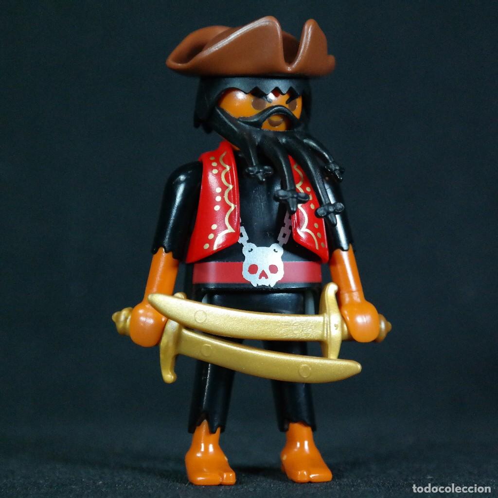 Playmobil: Playmobil pirata con dos espadas ☼