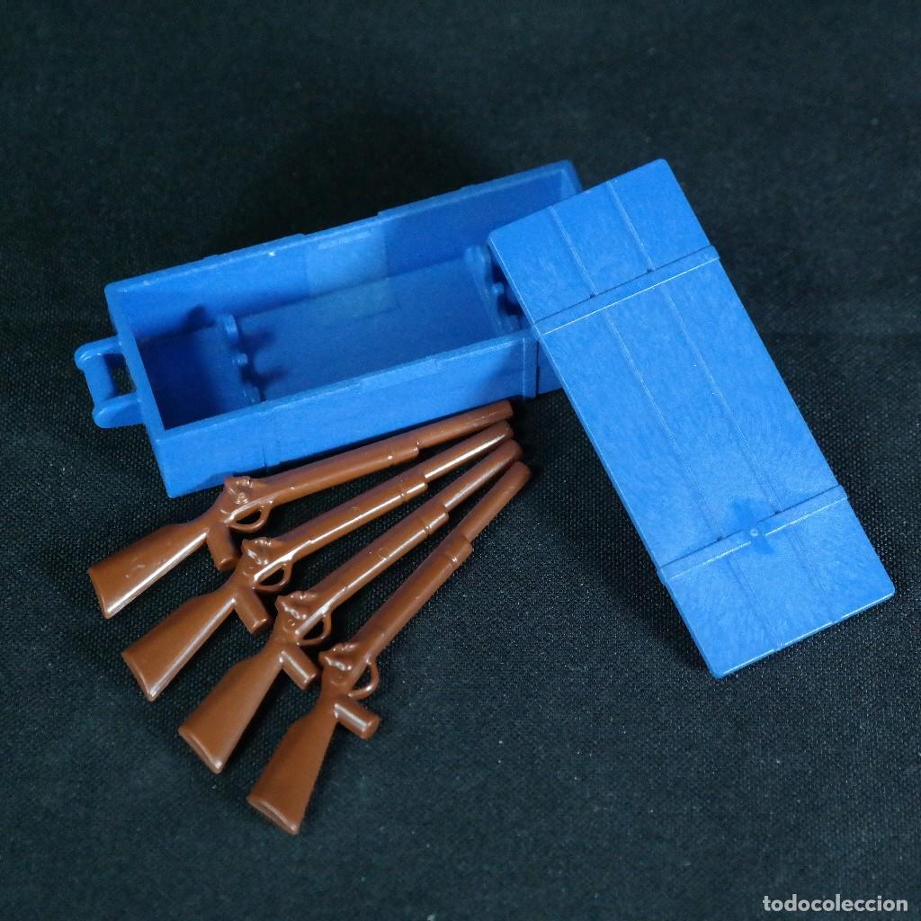 Playmobil: Playmobil cajon azul con rifles ☼