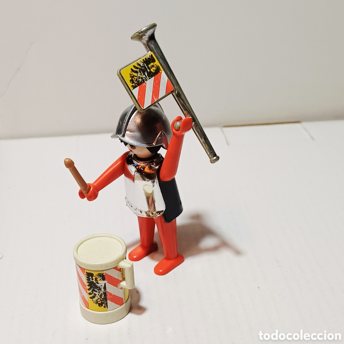 Playmobil: Figura Playmobil tamborilero soldado medieval tambor estandarte ref. 3380