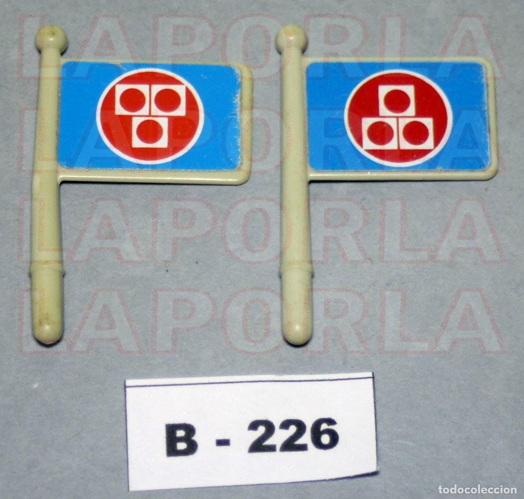 Playmobil: PLAYMOBIL 2 BANDERINES (B-226)