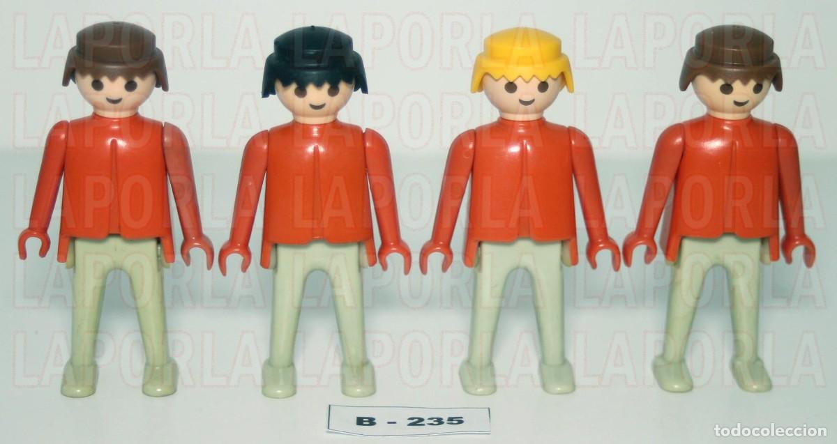 Playmobil: PLAYMOBIL 4 FIGURAS CL&Aacute;SICAS MANO FIJA - TALLER SOLDADOS (B-235)