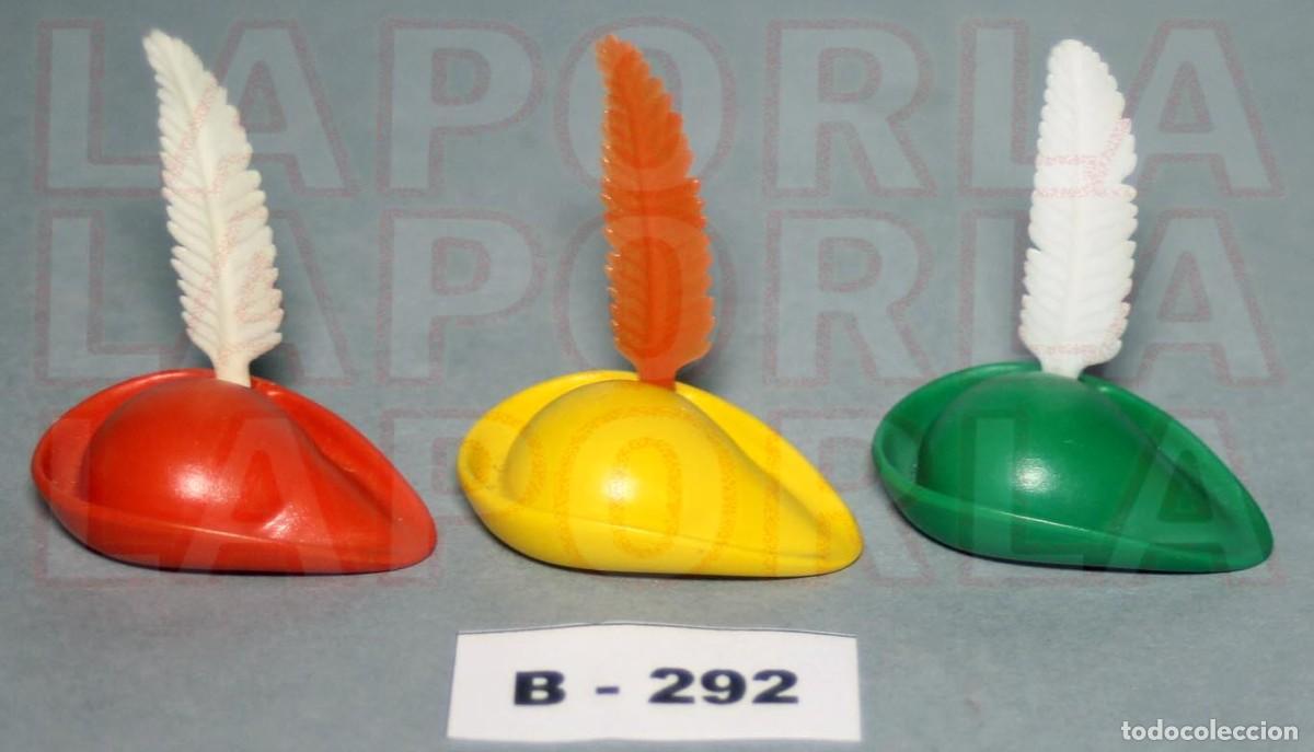 Playmobil: PLAYMOBIL 3 GORROS MEDIEVALES CON PLUMAS - ARQUERO BALLESTERO ROBIN HOOD (B-292)