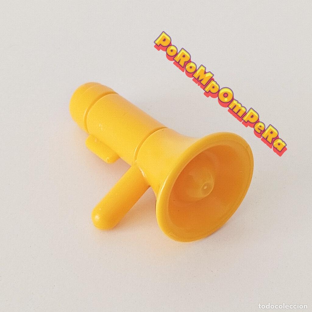 Playmobil: PLAYMOBIL MEG&Aacute;FONO AMARILLO ALTAVOZ POLIC&Iacute;A OBRA BOMBEROS HELIC&Oacute;PTERO M3