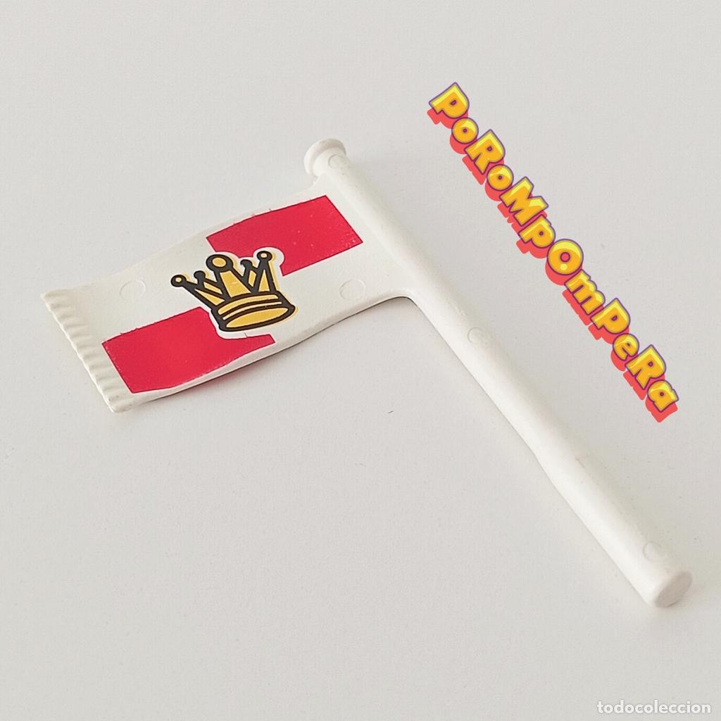 Playmobil: PLAYMOBIL BANDERA BLANCA-ROJA CON CORONA 5581 GUARDIA REAL INGLESA SOLDADO VICTORIANO SERIE ROSA M3